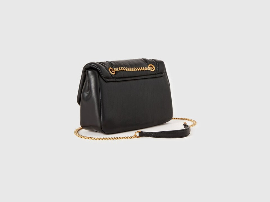 tasche aus kunstleder