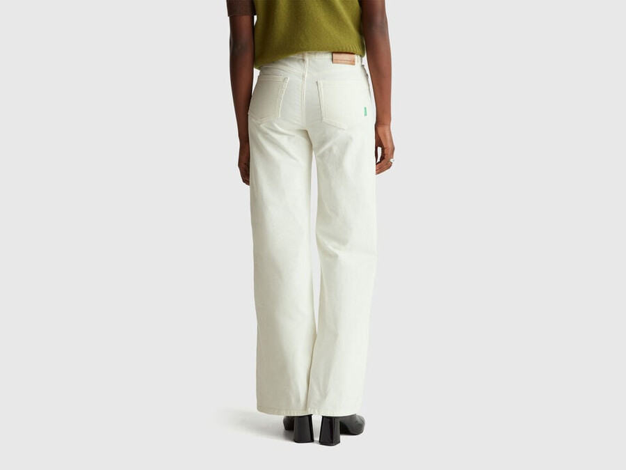 weit geschnittene samthose
