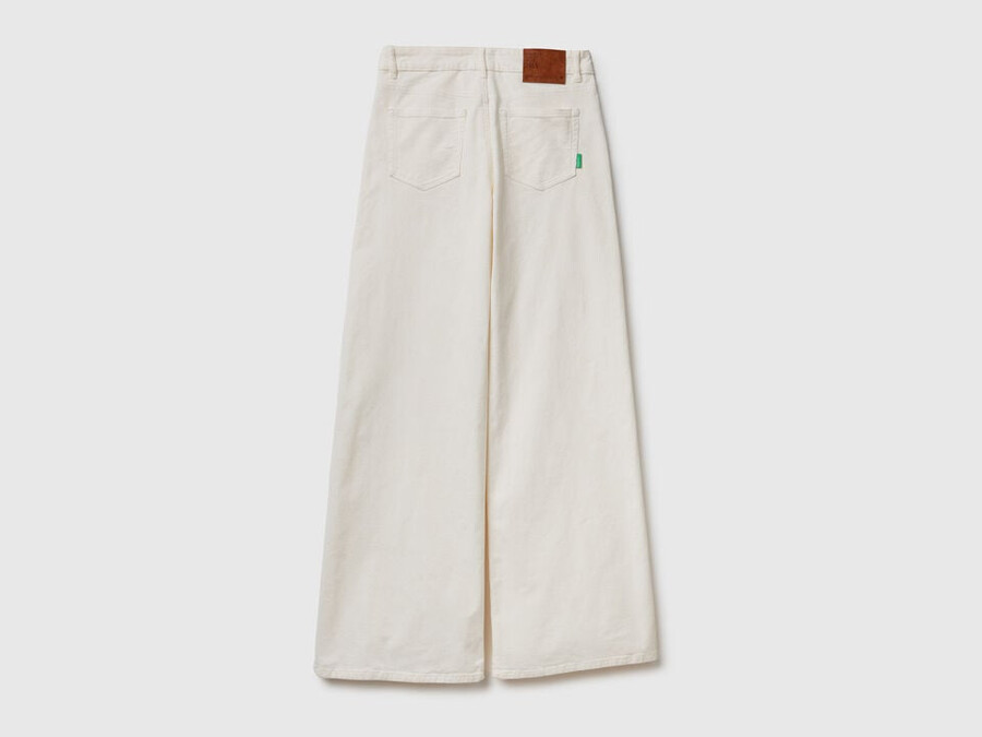 weit geschnittene samthose