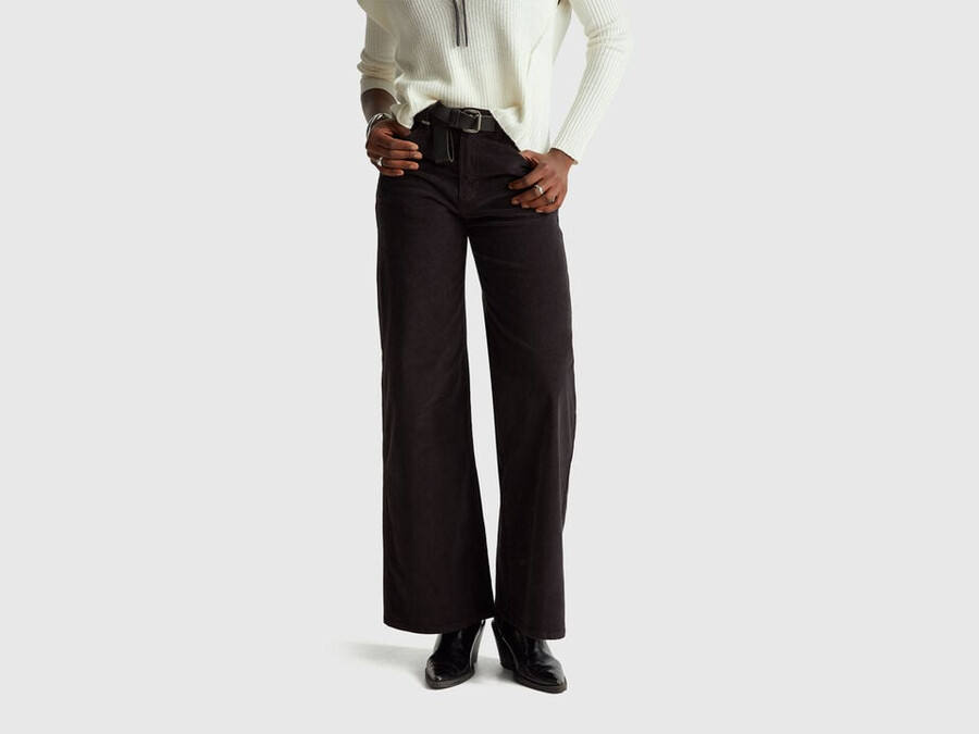 weit geschnittene samthose