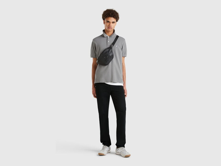 schwarze chino in schmaler passform
