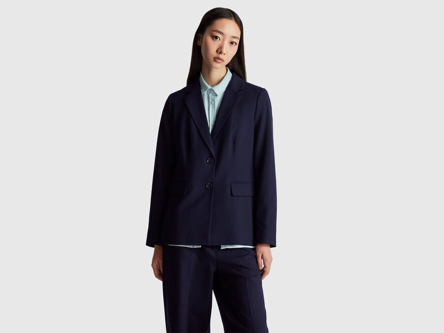 schmal geschnittener blazer