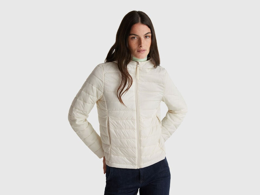 schmal geschnittene steppjacke