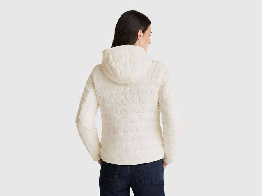 schmal geschnittene steppjacke