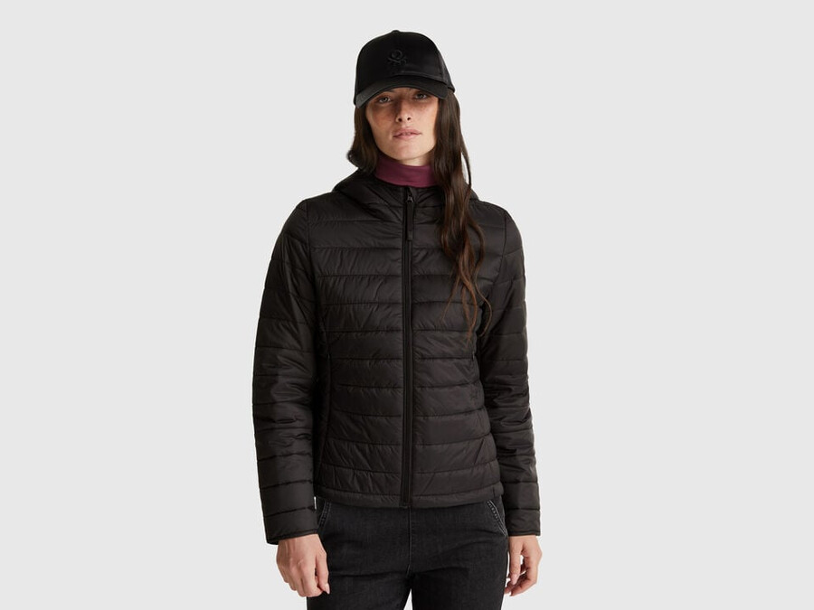 schmal geschnittene steppjacke