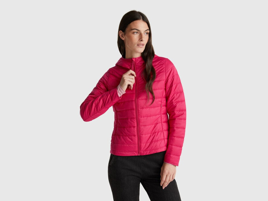 schmal geschnittene steppjacke