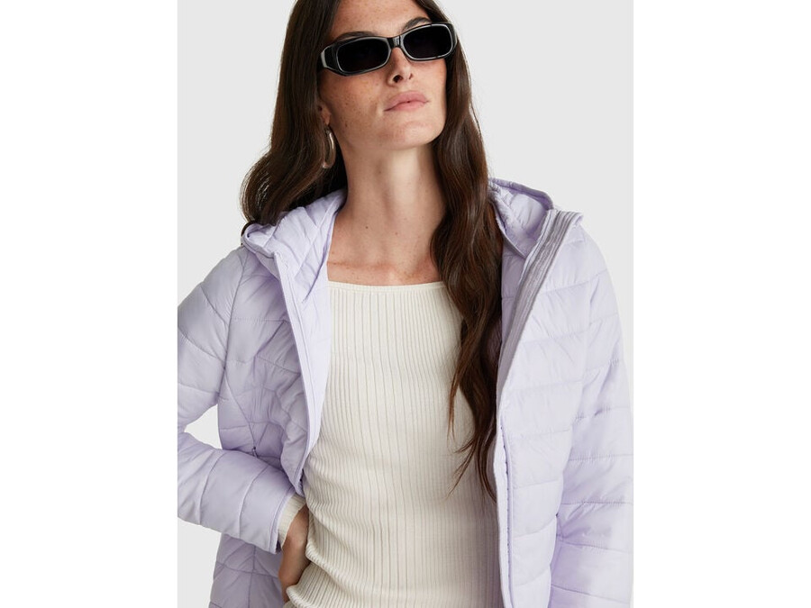 schmal geschnittene steppjacke