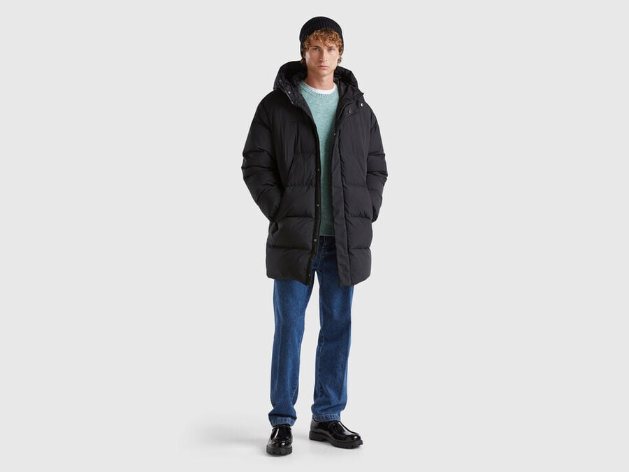 lange steppjacke mit recycelten daunen