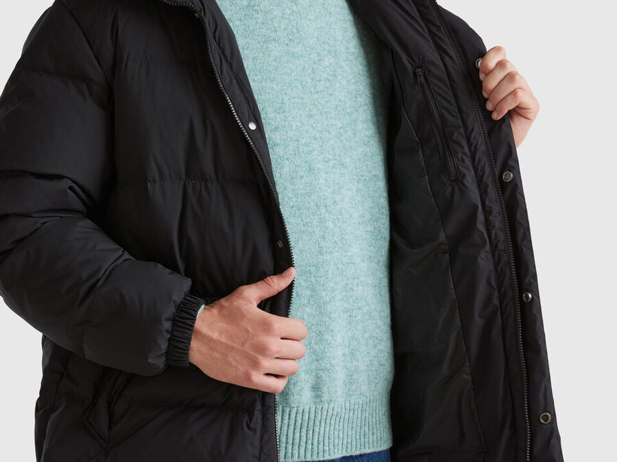 lange steppjacke mit recycelten daunen