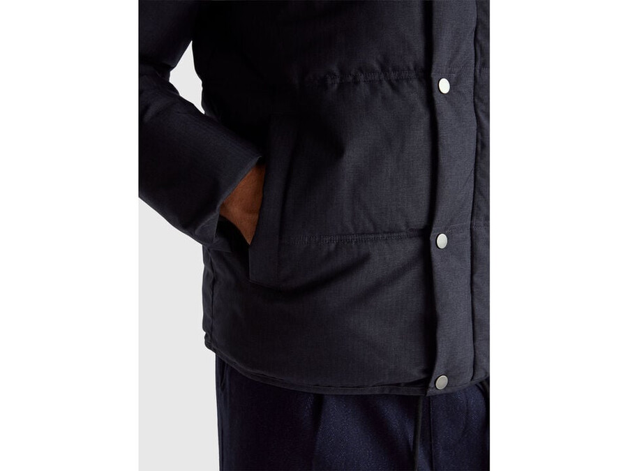 jacke in regulärer passform mit kapuze
