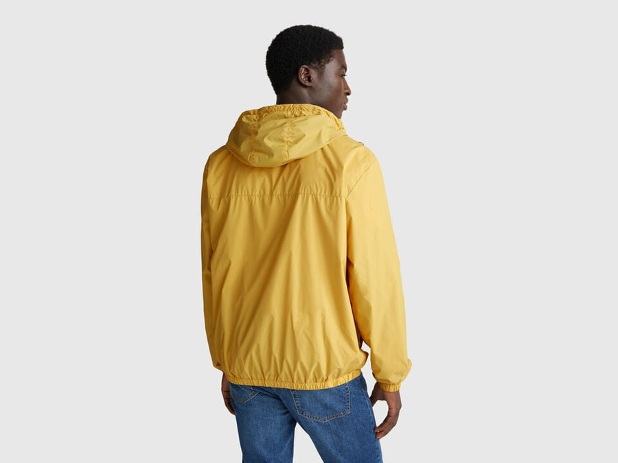 regenjacke mit kapuze
