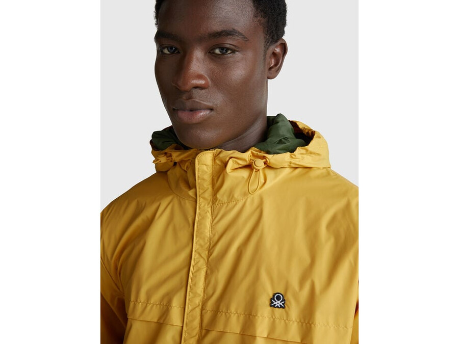 regenjacke mit kapuze