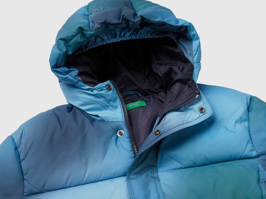wattierte jacke aus schattiertem nylon