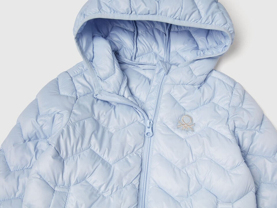wattierte jacke mit kapuze