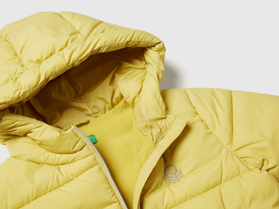 regenschutz-nylonjacke