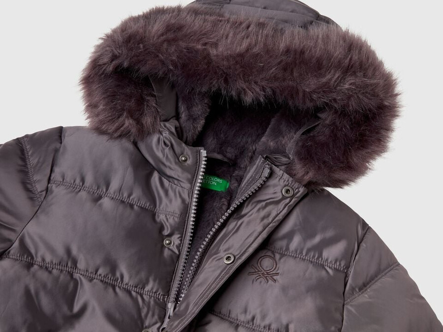 lange wattierte jacke aus glänzendem nylon