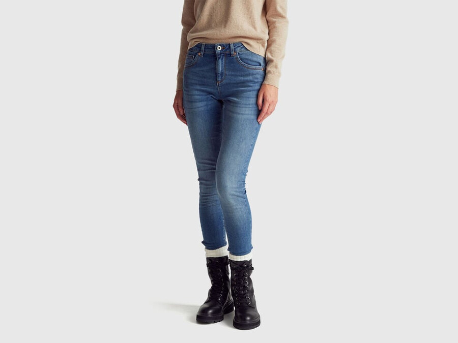 skinny-fit-push-up-jeans