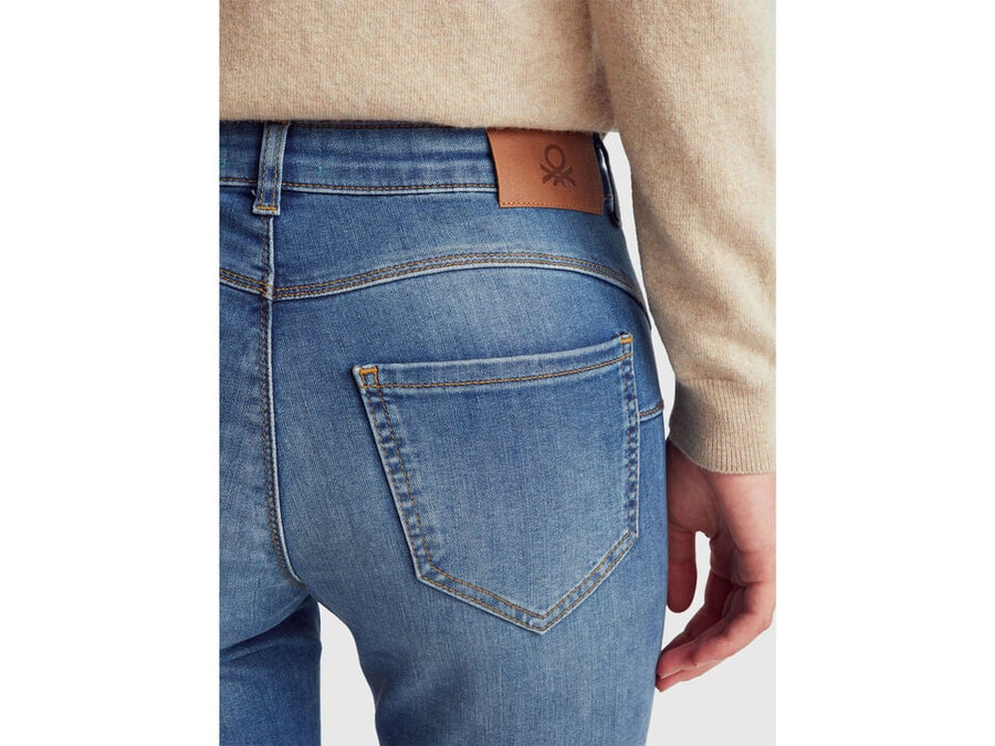 skinny-fit-push-up-jeans
