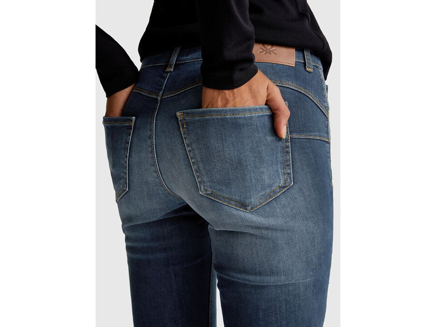skinny-fit-push-up-jeans