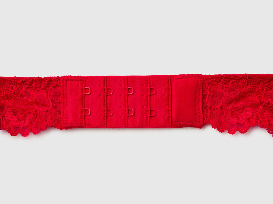 roter gepolsterter bh mit spitze